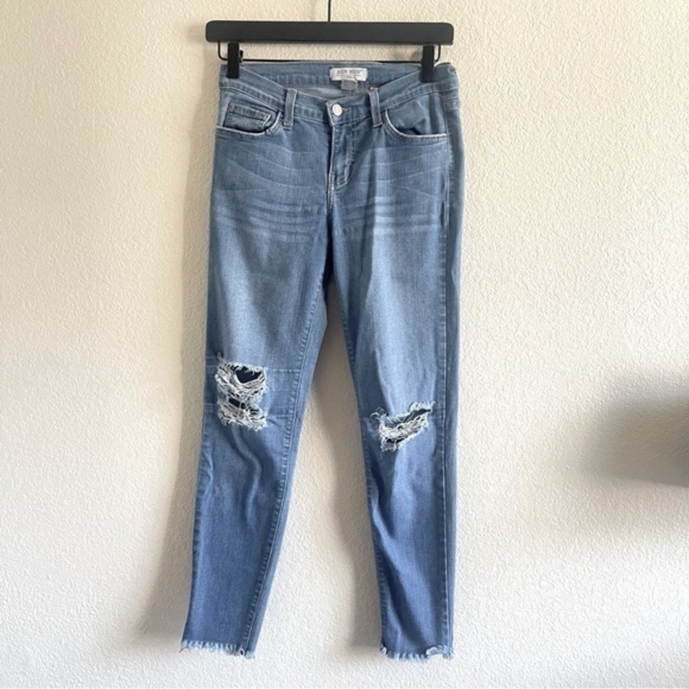 Judy Blue Mid Rise Distressed Skinny Jean Raw Hem Womens Size 27